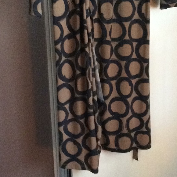 DVF Wrap Style Dress - Picture 4 of 8